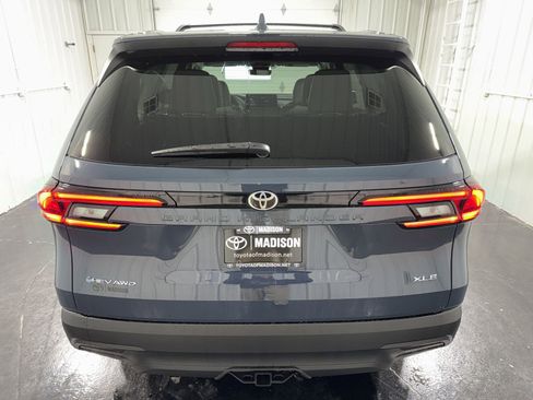 New 2026 Toyota Grand Highlander AWD Hybrid image 37
