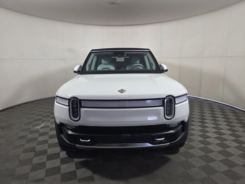 Used 2024 Rivian R1S Adventure AWD/4WD image 8