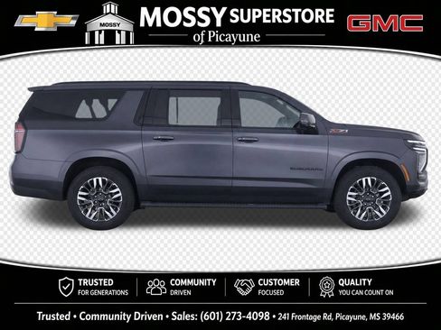 Used 2025 Chevrolet Suburban Z71 AWD/4WD image 9