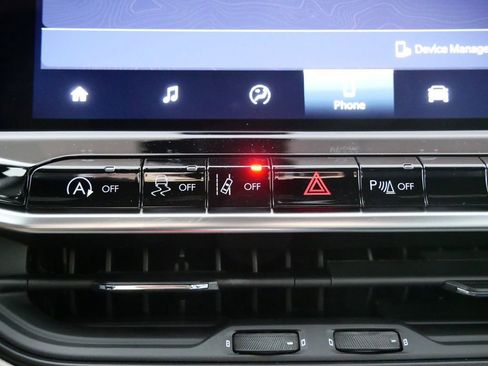 New 2025 Jeep Compass Limited image 46