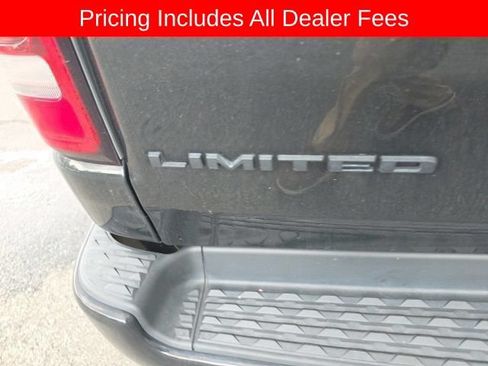 Used 2020 RAM 1500 Limited w/ Black Appearance Package AWD/4WD image 5