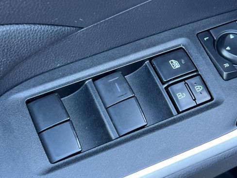 Used 2021 Toyota RAV4 XLE w/ XLE Grade Weather Package AWD/4WD image 13