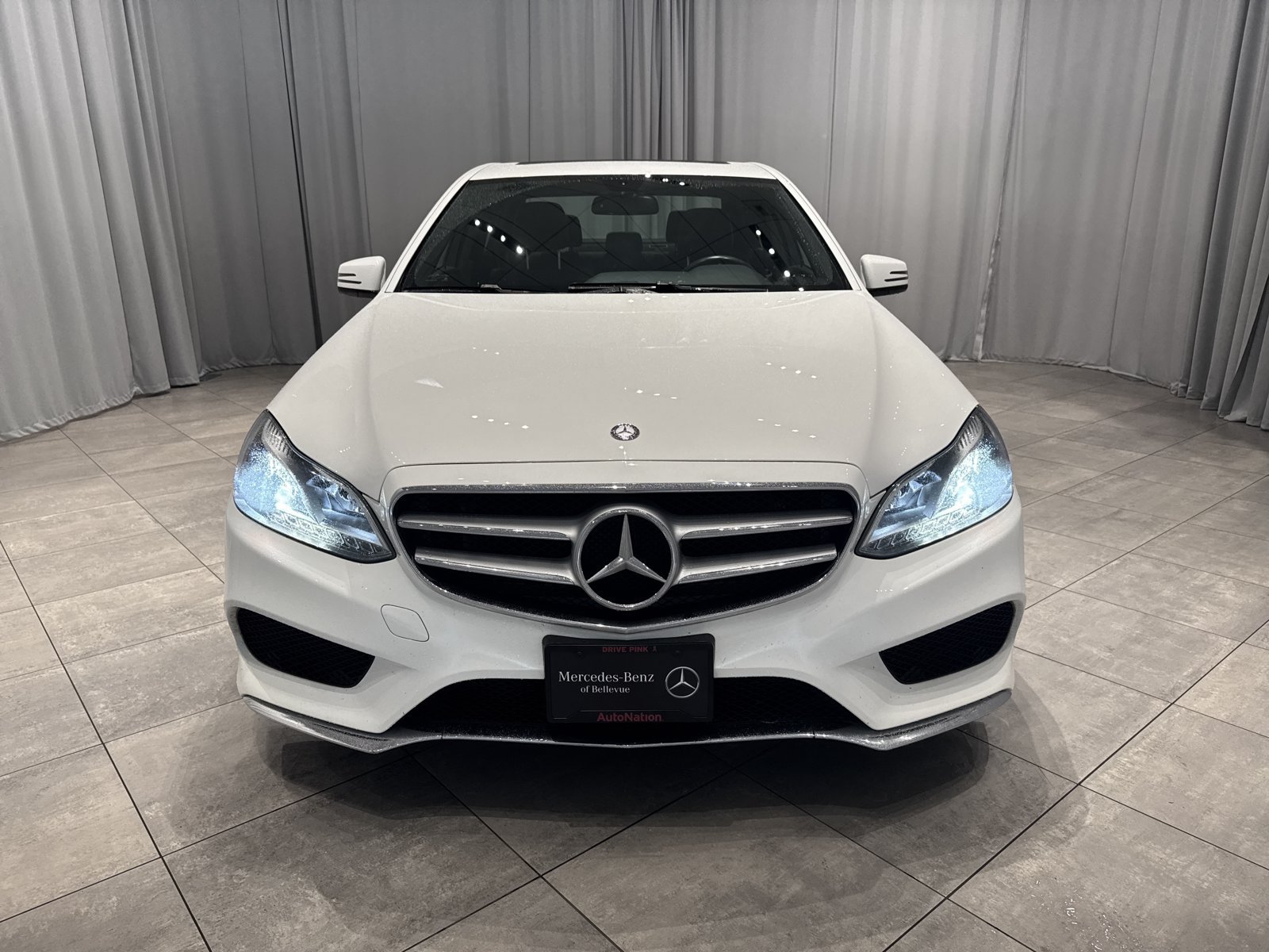 Used 2014 Mercedes-Benz E 250 BlueTEC Sedan image 2
