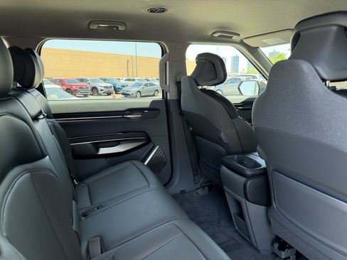 Used 2024 Kia EV9 Light RWD image 39