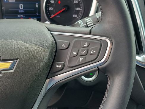 Used 2024 Chevrolet Equinox LT FWD image 28