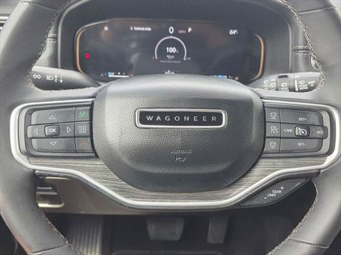 Used 2024 Jeep Wagoneer L Series II RWD image 35