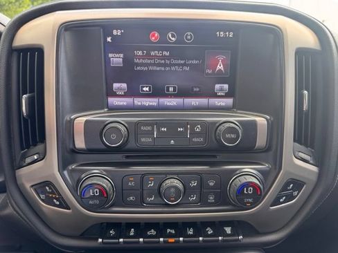 Used 2015 GMC Sierra 2500 Denali w/ Duramax Plus Package AWD/4WD image 12