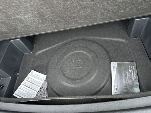 Used 2025 Chevrolet Equinox LT w/ Convenience Package II image 7