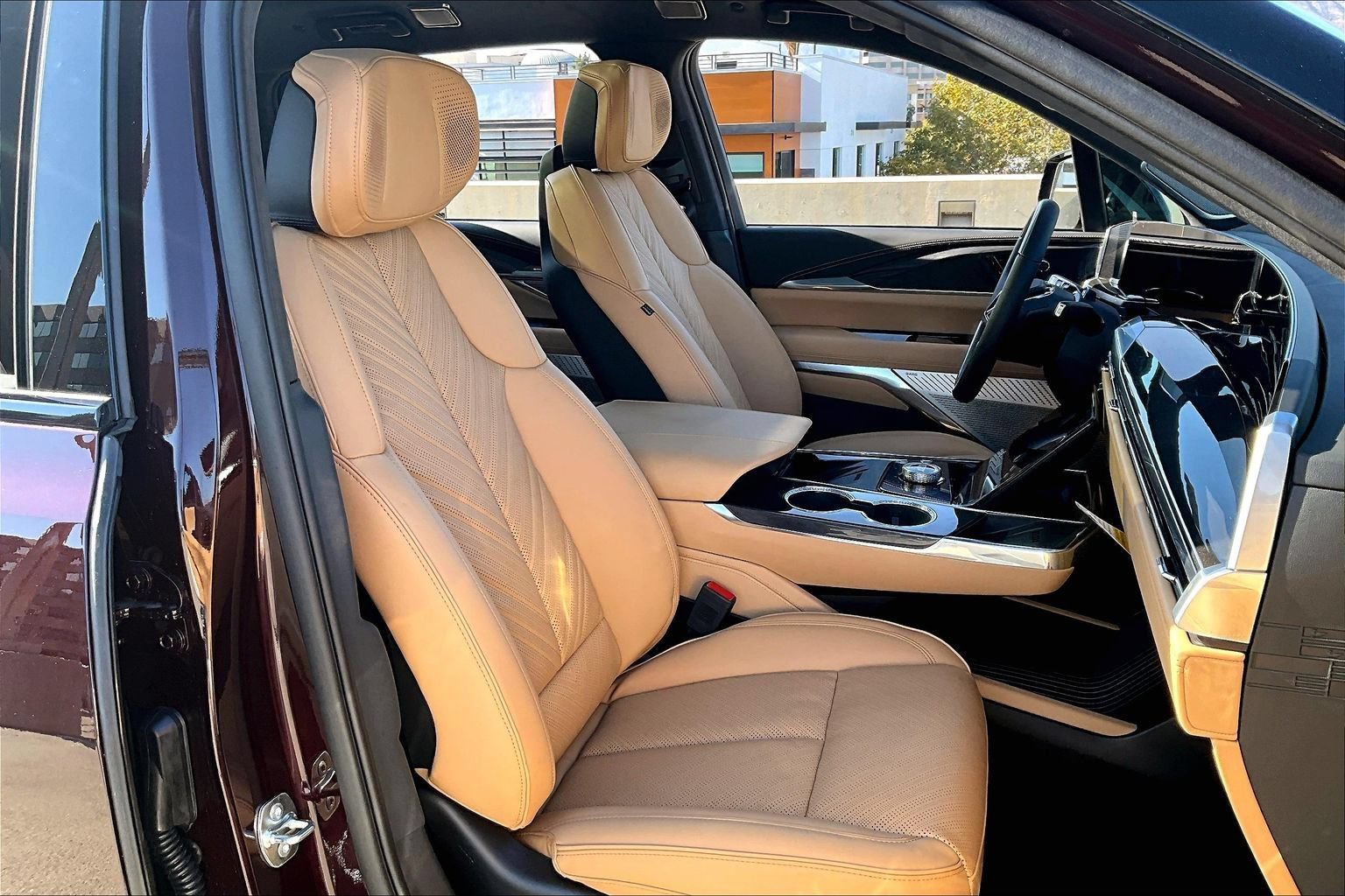 New 2026 Cadillac Escalade IQ Luxury 2 w/ LPO, Floor Liner Package AWD/4WD image 19