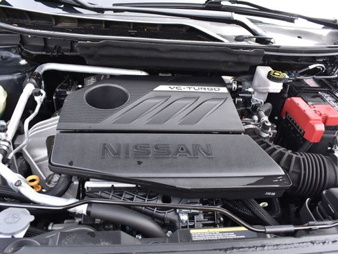 Used 2023 Nissan Rogue SL image 34