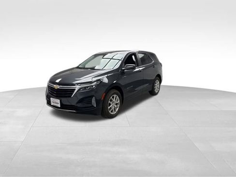 Used 2022 Chevrolet Equinox LT image 3