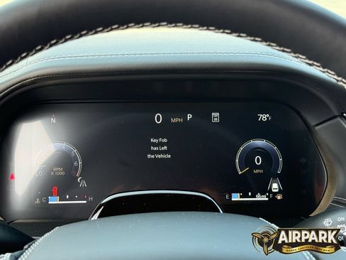 New 2025 Jeep Grand Cherokee Overland w/ Adv Protech Group III AWD/4WD image 18
