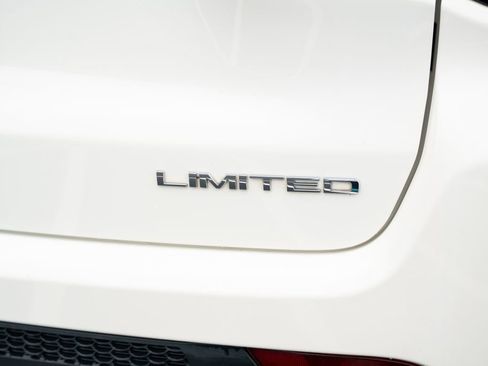 Used 2020 Jeep Compass Limited AWD/4WD image 14