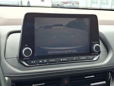 Used 2022 Nissan Rogue SV AWD/4WD image 20