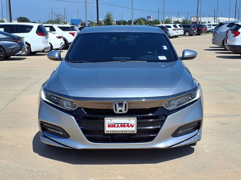 Used 2018 Honda Accord Sport image 5