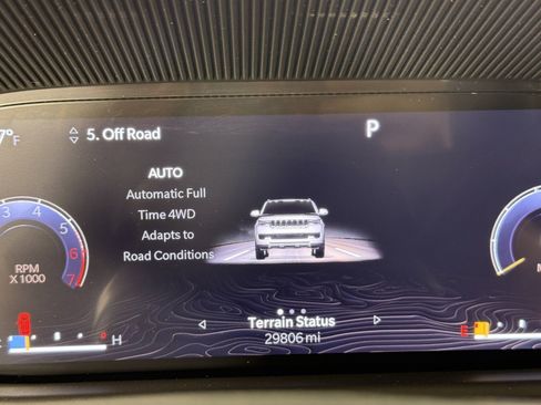 Used 2023 Jeep Wagoneer Series II w/ HD Trailer Tow Package image 19