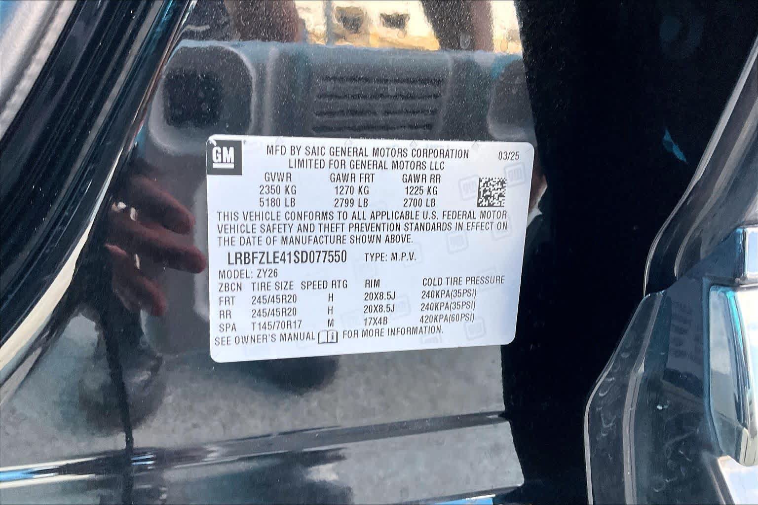 Used 2025 Buick Envision Sport Touring AWD/4WD image 32