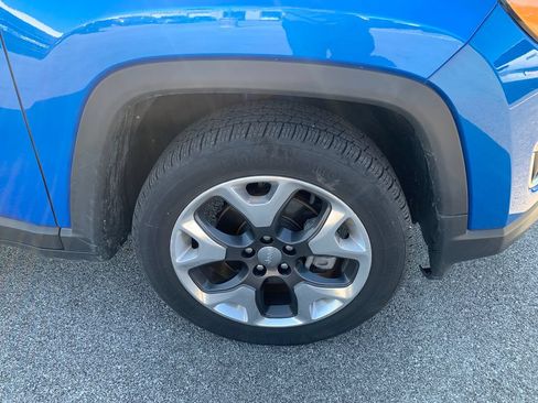 Used 2019 Jeep Compass Limited AWD/4WD image 12