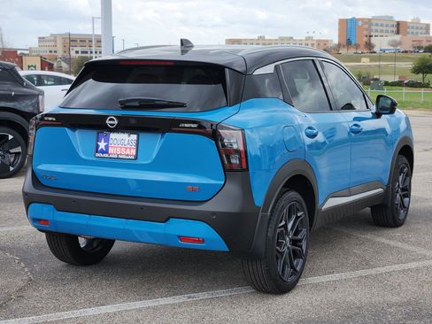 New 2026 Nissan Kicks SR image 3