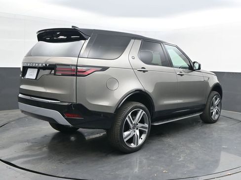 New 2025 Land Rover Discovery Metropolitan Edition AWD/4WD image 7