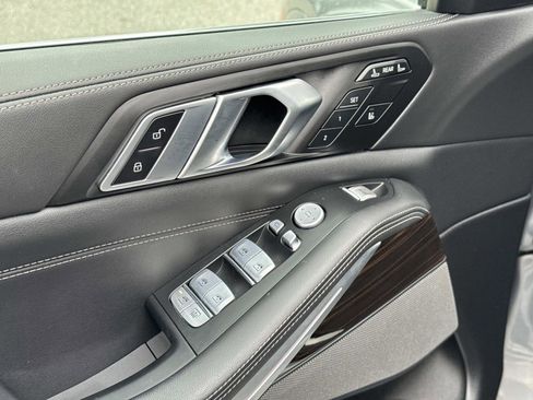 Used 2025 BMW X7 xDrive40i image 20