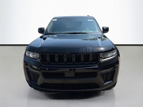 New 2026 Jeep Grand Cherokee Limited w/ Limited Altitude Package AWD/4WD image 4