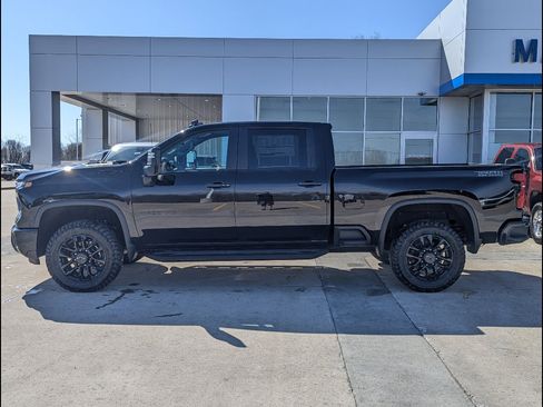 New 2026 Chevrolet Silverado 2500 LT w/ Trail Boss Package image 9