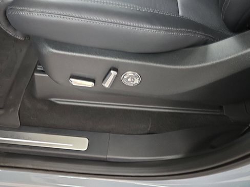 New 2025 Lincoln Navigator Reserve w/ Jet Appearance Package image 22