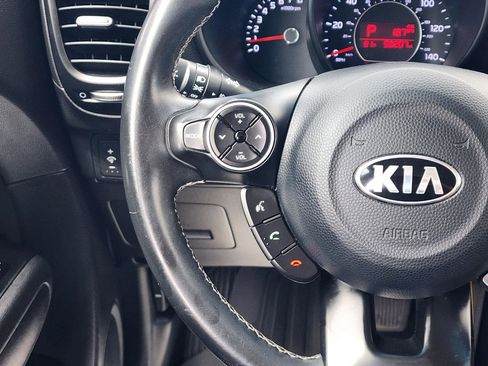 Used 2019 Kia Soul + FWD image 20