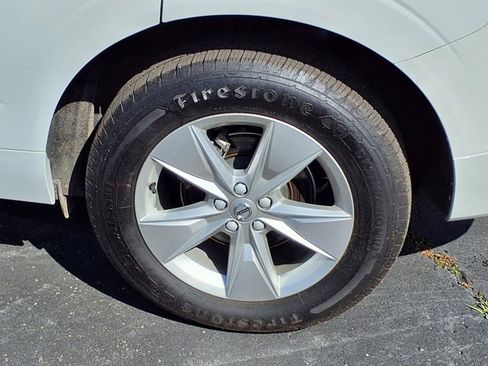 Used 2022 Volvo XC60 B5 Momentum image 16