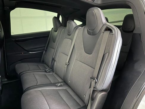 Used 2018 Tesla Model X 75D image 28