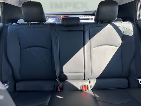 Used 2018 Toyota Prius Four image 12
