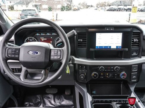 Used 2025 Ford F350 XLT w/ FX4 Off-Road Package image 2