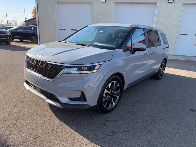 Used 2022 Kia Carnival EX FWD image 7