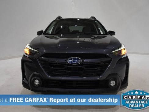 Used 2025 Subaru Outback Premium image 2