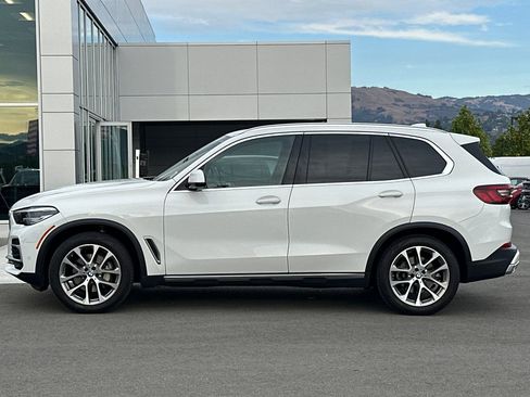 Used 2023 BMW X5 xDrive40i w/ Premium Package image 7
