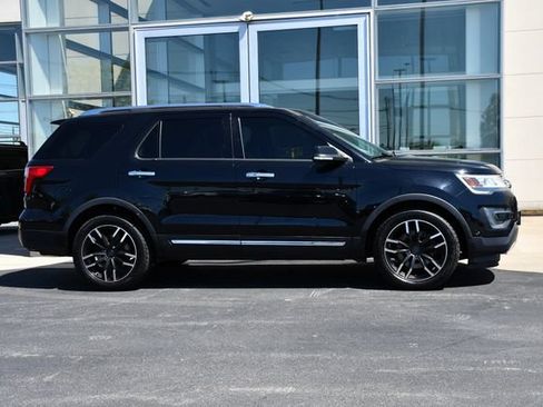 Used 2016 Ford Explorer Limited w/ Equipment Group 301A AWD/4WD image 7
