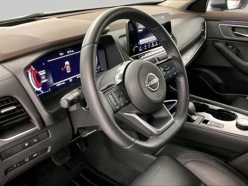 Used 2023 Nissan Rogue Platinum w/ Platinum Premium Package AWD/4WD image 17