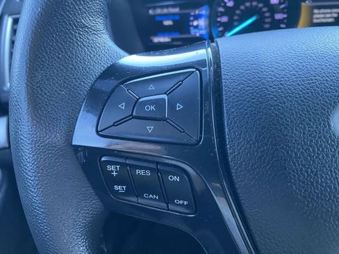 Used 2018 Ford Explorer XLT w/ Equipment Group 202A image 20