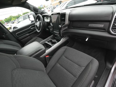 Used 2025 RAM 1500 Big Horn AWD/4WD image 42