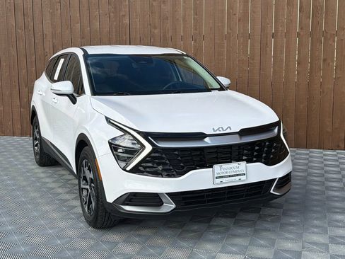 Used 2025 Kia Sportage EX image 12