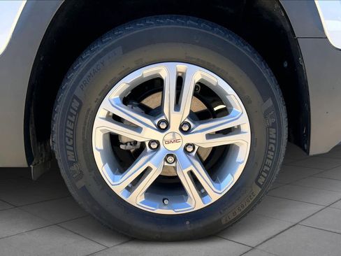 Used 2022 GMC Terrain SLE w/ Driver Convenience Package image 26