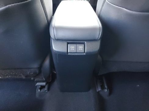 Used 2022 Toyota Prius Prime XLE FWD image 12