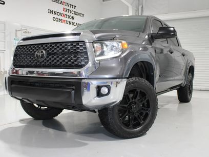 Used 2018 Toyota Tundra SR5 w/ SR5 Upgrade Package