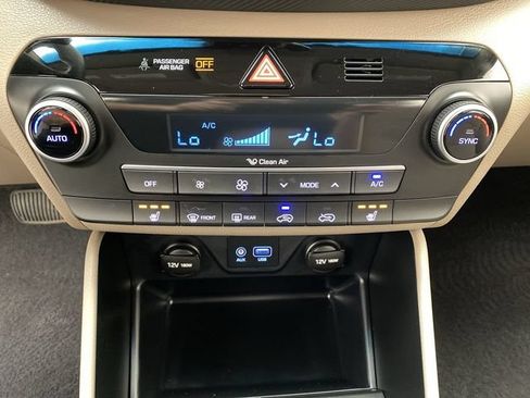 Used 2019 Hyundai Tucson SEL w/ Cargo Package AWD/4WD image 18