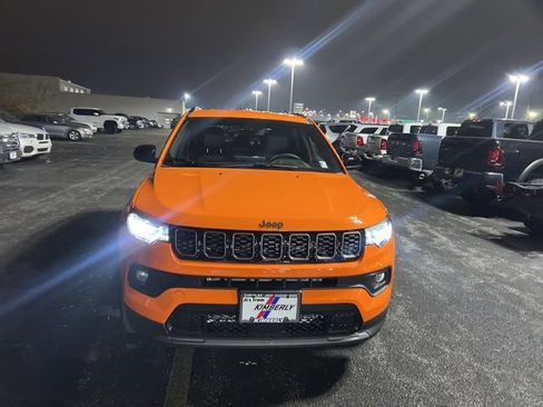 New 2026 Jeep Compass Latitude image 8