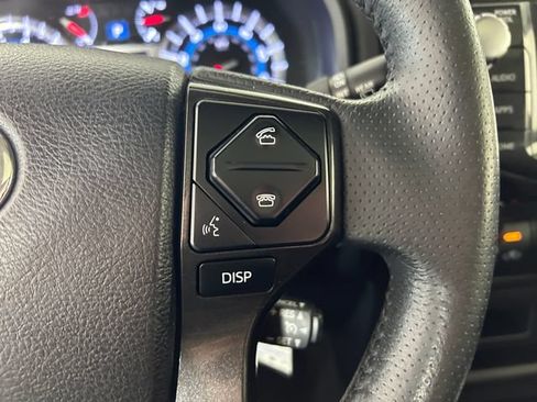 Used 2019 Toyota 4Runner TRD Off-Road Premium AWD/4WD image 17