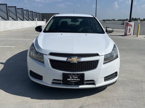 Used 2012 Chevrolet Cruze LS FWD image 6