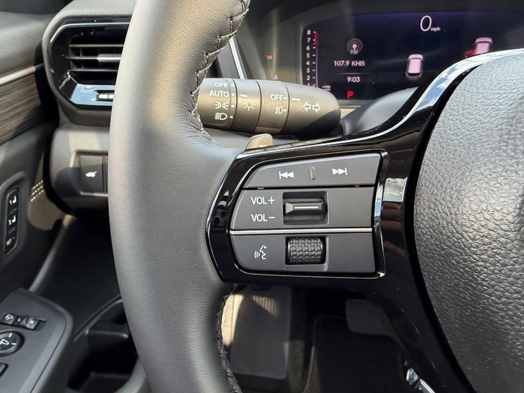 New 2026 Honda Pilot Touring image 15
