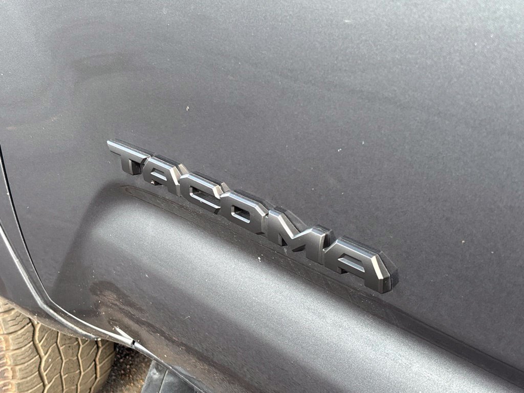 Used 2023 Toyota Tacoma SR5 w/ Technology Package AWD/4WD image 33